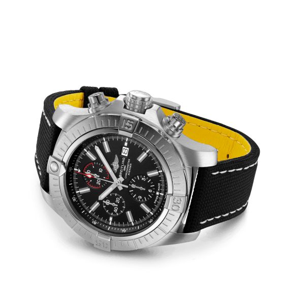 a13375101b1x2-super-avenger-chronograph-48-rolled-up