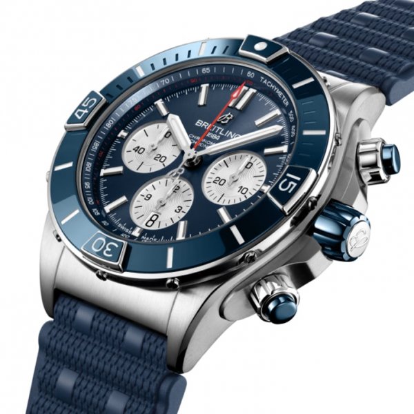 breitling SUPER CHRONOMAT B01 44-2-min