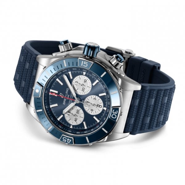 breitling SUPER CHRONOMAT B01 44-3-min